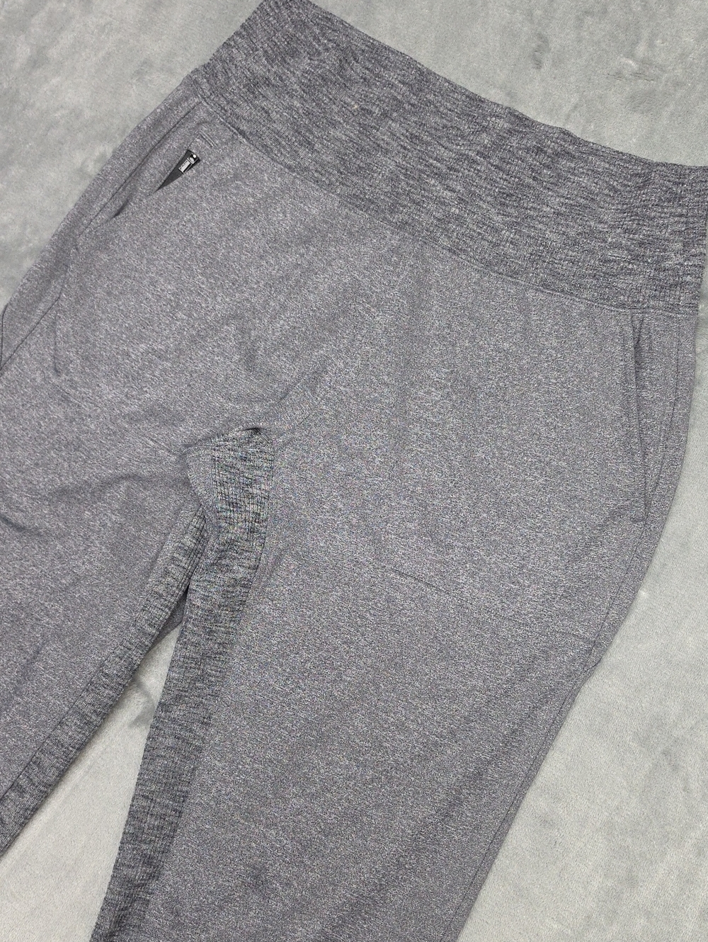 Athleta Heather Gray Medium High-Rise Active Jogger Pants